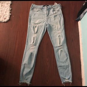 Hollister High Rise Crop Super Skinny Jeans